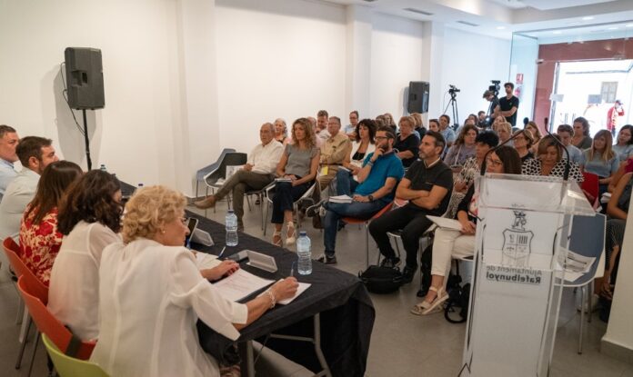 Rafelbunyol acoge un foro de El Meridiano para hablar sobre la soledad no deseada