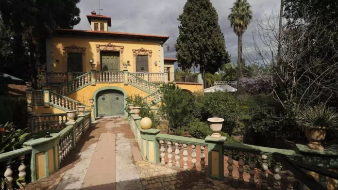 403eb048-9218-4c33-9fd7-c4b75477f133_16-9-discover-aspect-ratio_default_0 Estado actual de Villa Amparo tras la entrada de okupas. / DANIEL TORTAJADA