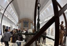 L’Eliana reafirma la seua aposta per la cultura amb una multitudinària inauguració de l’exposició “Emoció-Art”