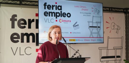 La Diputació i Cámara Valencia promouen la formació de 2.000 valencians i la contractació de 487 jóvens