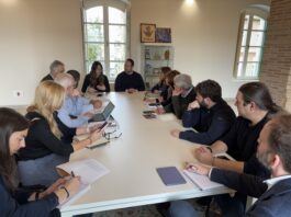 L'Ajuntament de Manises es reuneix amb la Comissionada per a la reconstrucció després de la DANA