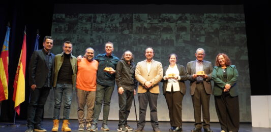 Ràdio Manises celebra l’acte de cloenda del seu 25é aniversari amb el lliurament de premis als seus col·laboradors