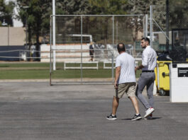 Demanen 10 anys i mig de presó per al futbolista Rafa Mir per una presumpta agressió sexual a Bétera El Valencia abre expediente a Rafa Mir y a nuncia medidas disciplinarias