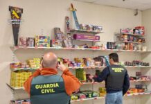 Sustraía material pirotécnico en su empresa para que lo vendiera su mujer en su tienda