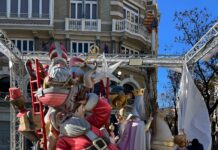 Bétera es tenyeix de dol faller després del desplome d'una falla infantil que el vent ha reduït a escombraries a les portes de la festa