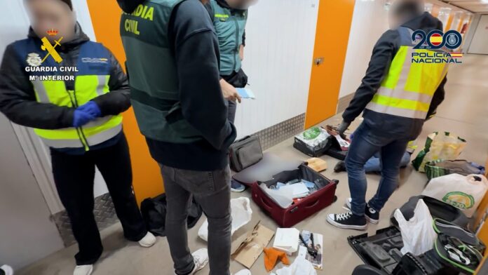 detenidos,Finestrat,Guardia Civil,Llíria,Policía Nacional,robos,vehículos