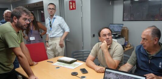 Pérez Llorca posa en valor el treball dels efectius i la col·laboració de les administracions i veïns davant l’incendi de Gátova Pérez Llorca posa en valor el treball dels efectius i la col·laboració de les administracions i veïns davant l'incendi de Gátova