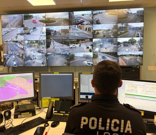 L'Ajuntament de Manises reforça la seguretat ciutadana i el control del trànsit amb una xarxa de més de 200 càmeres de videovigilància en rotondes, accessos i edificis municipals.