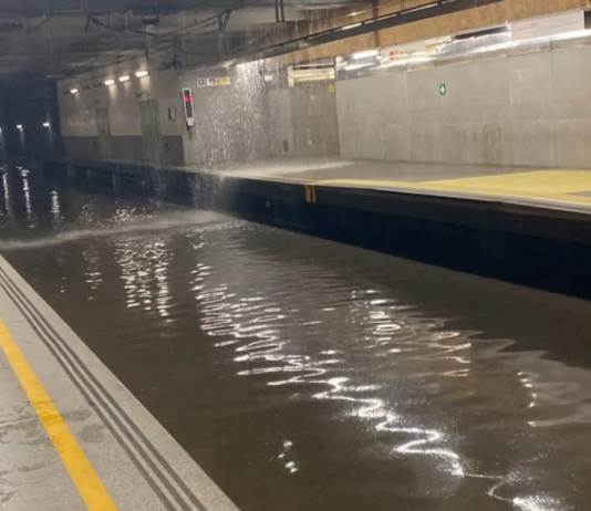 metro inundado