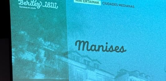 Manises arreplega a Vitòria el Premi Ciutats que Caminen 2026 per la seua aposta per la mobilitat escolar al carrer Teruel Manises arreplega a Vitòria el Premi Ciutats que Caminen 2026 per la seua aposta per la mobilitat escolar al carrer Teruel
