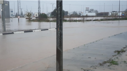Camp de Túria blinda els seus municipis i suspèn les classes a partir del migdia per la intensificació de l'alerta taronja per pluges Camp de Túria blinda els seus municipis i suspèn les classes a partir del migdia per la intensificació de l'alerta taronja per pluges